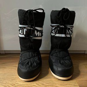 SOLD ON DEPOP Moon Boot Technica The Original